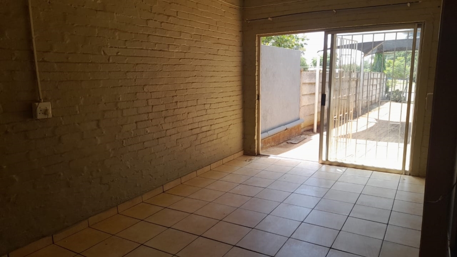 3 Bedroom Property for Sale in Hartbeesfontein North West